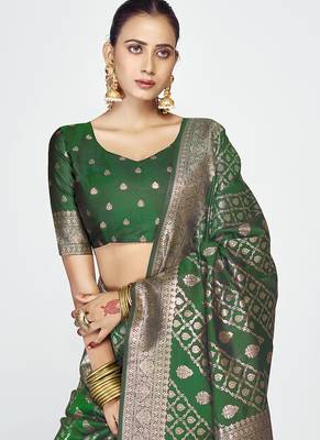 Emerald green soft art silk royal zari weaving saree 2