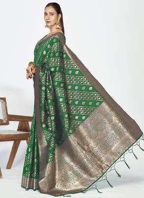 Emerald green soft art silk royal zari weaving saree 4