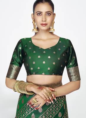 Emerald green soft art silk royal zari weaving saree 5