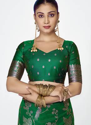 Emerald green banarasi art silk saree with intricate zari work 5