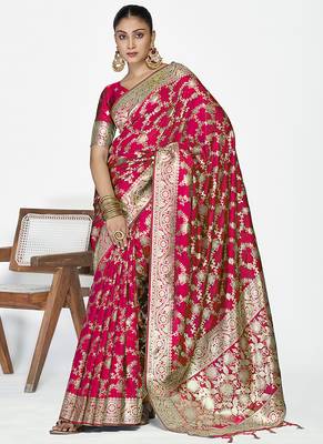 Rani pink banarasi soft art silk saree with heavy golden jaal weaving 3