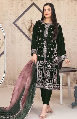 Green velvet suit with embroidery sequin  1