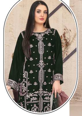 Green velvet suit with embroidery sequin  2
