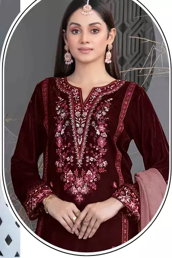 Maroon velvet suit with embroidery sequin 
