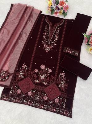 Maroon velvet suit with embroidery sequin  3