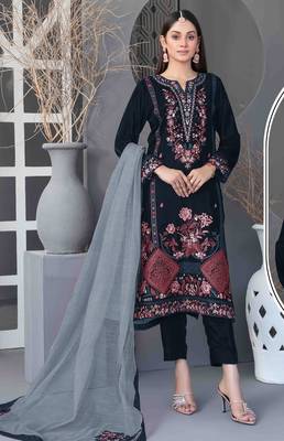 Navy blue velvet suit with embroidery sequin  1