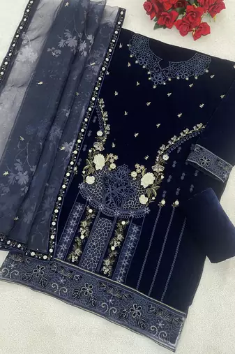 Navy blue velvet suit with embroidery sequin 