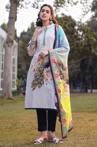 white pure cotton ethnic motifs pakistani style kurta trouser dupatta set