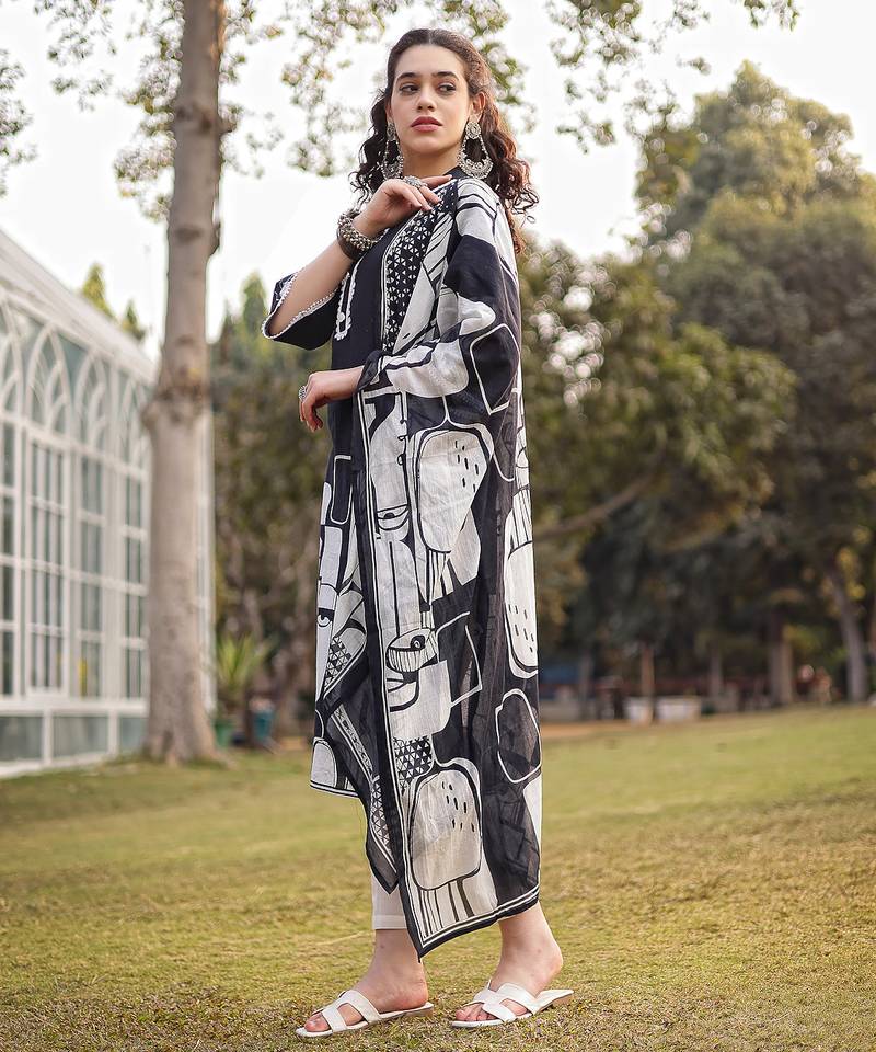 black pure cotton ethnic motifs pakistani style kurta trouser dupatta set