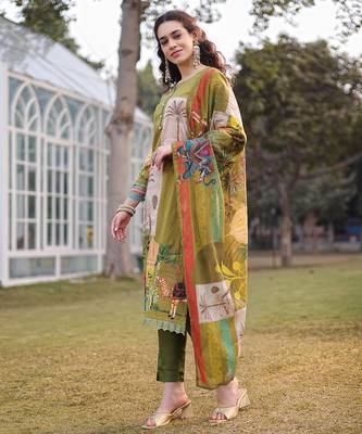 green pure cotton sequins work piping pakistani style kurta trouser dupatta set 2