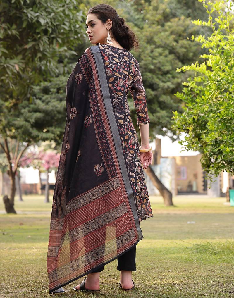 black floral print lilen a line have a lining kurta trouser dupatta set