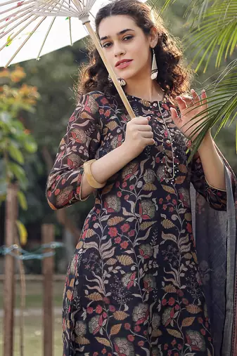black floral print lilen a line have a lining kurta trouser dupatta set