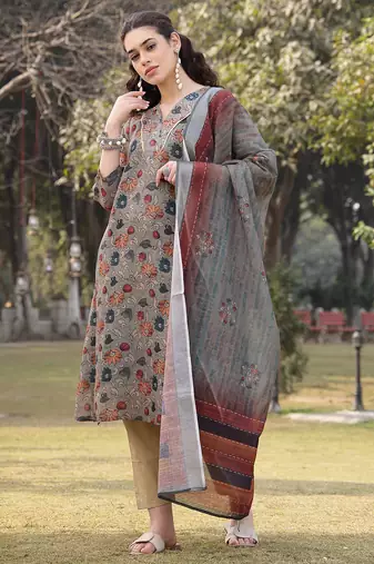 green floral print lilen a line have a lining kurta trouser dupatta set