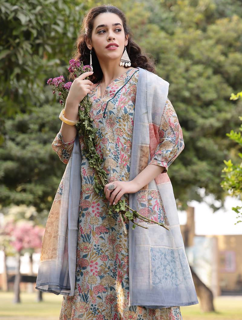 grey floral print lilen a line have a lining kurta trouser dupatta set