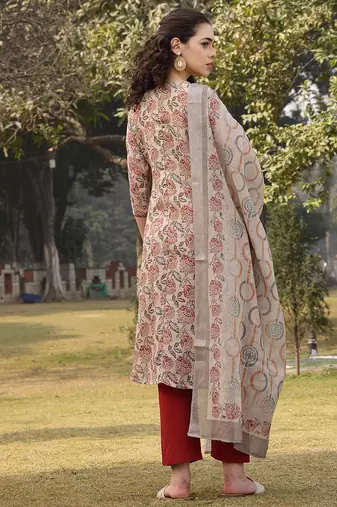 beige floral print lilen a line have a lining kurta trouser dupatta set