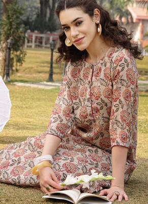 beige floral print lilen a line have a lining kurta trouser dupatta set 5