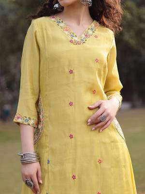 yellow resham embroidery a-line chanderi silk kurta trouser dupatta set 4