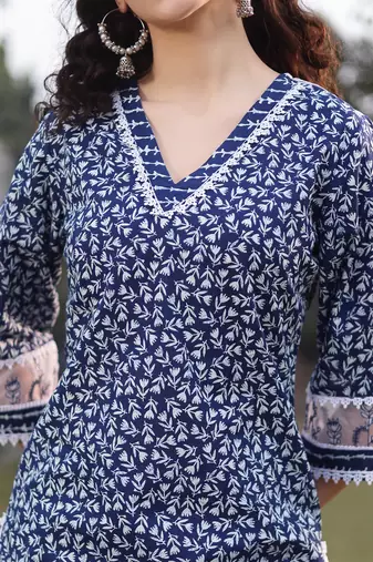 blue cotton ethnic motifs lace work straight kurta trouser set
