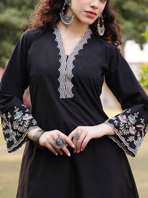 black pure cotton a-line kurta pants dupatta set 4