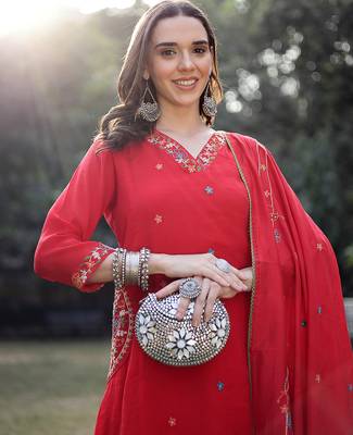 red resham embroidery a-line chanderi silk kurta trouser dupatta set 5