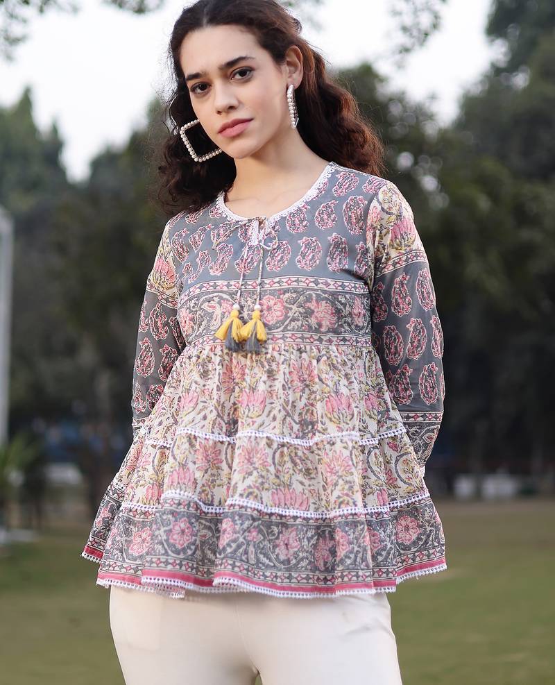  cotton white flare top