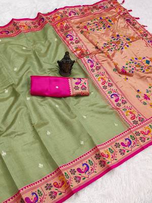 Green Color Soft Traditional Banarasi Silk Blend Saree 3
