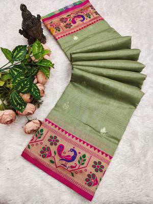 Green Color Soft Traditional Banarasi Silk Blend Saree 5
