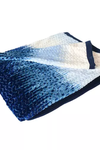 Ajanta handloom house single flannel blanket | comforter for ac/winter -white blue