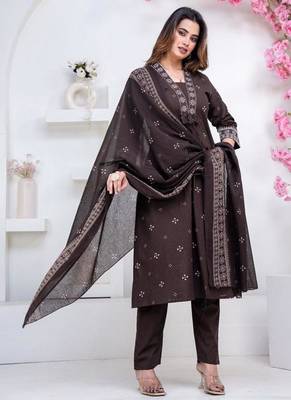 brown cotton embroidered kurta set 1