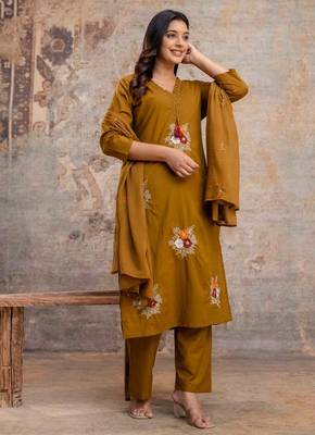 mustard cotton embroidered kurta set 2