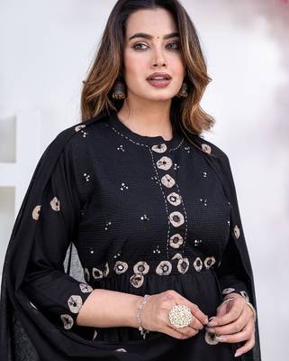 black cotton embroidered kurta set 4