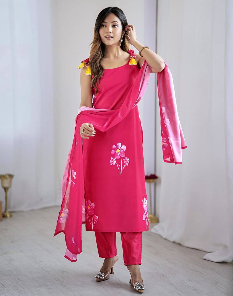 Women floral printed regular kurta with trousers & with dupatta