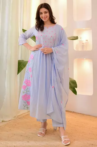 Women floral embroidered regular thread work kurta with trousers & with dupatta