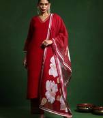 Women floral regular kurta with trousers & with dupatta