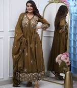 Women floral embroidered regular thread work kurta with pyjamas & with dupatta