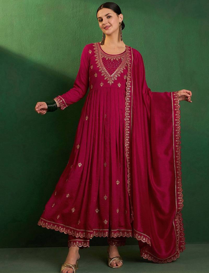 Women ethnic motifs embroidered panelled thread work kurta with trousers & with dupatta