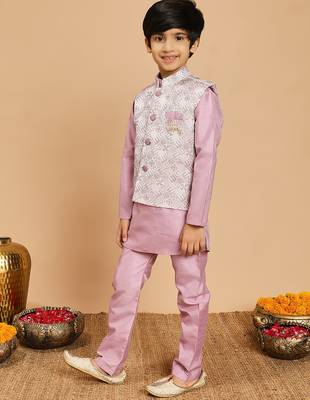 Boys lilac cotton silk kurta & pyjama set with jacquard cotton silk kurta & pyjama set with jacquard nehru jacket 4