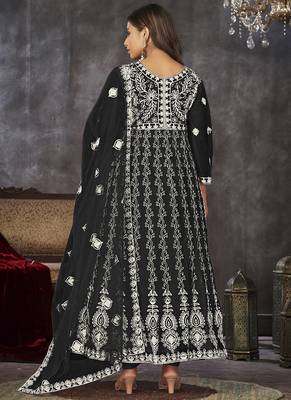 Black net embroidered wedding wear anarkali suit 4