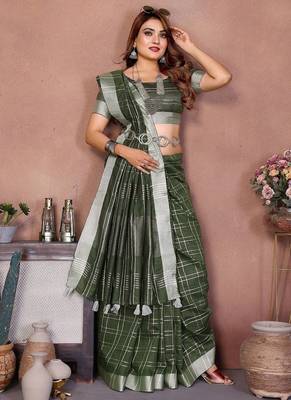 Green Color Zari Weaving Linen Saree 3