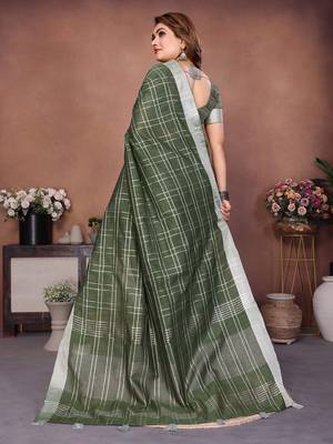 Green Color Zari Weaving Linen Saree 4