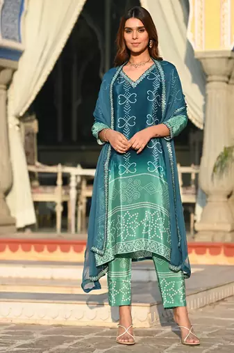 Women bandhani printed regular kurta with trousers & with dupatta