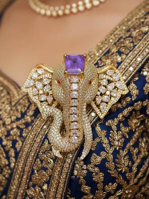 Unisex victorian polish elephant brooch with doublet moissanite polki 4