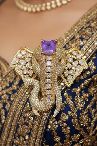 Unisex victorian polish elephant brooch with doublet moissanite polki
