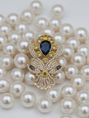 Unisex victorian polish blue doublet brooch with moissanite polki work 1