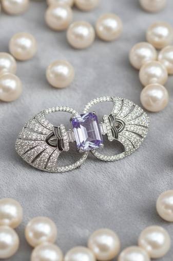 Unisex victorian silver polish brooch with lavender doublet and moissanite polki