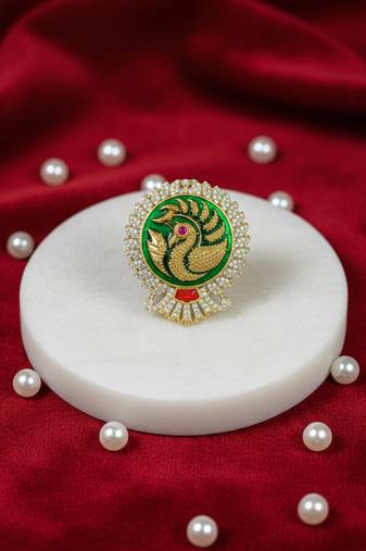 Unisex victorian polish peacock doublet ring with moissanite polki