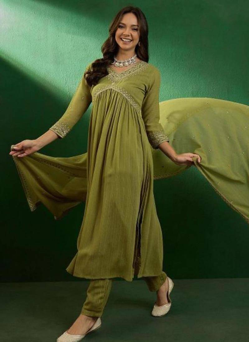 Women ethnic motifs empire thread work kurta with trousers & with dupatta