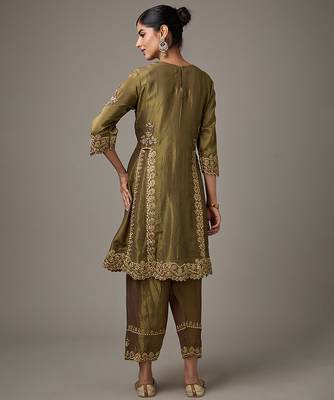 Green embroidered net kurta set 2