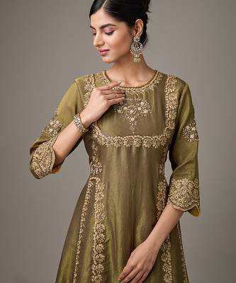 Green embroidered net kurta set 4
