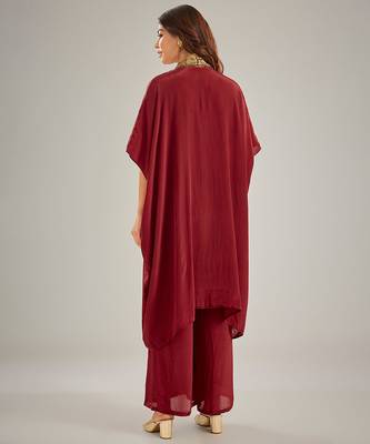 Maroon embroidered crepe kaftan set 2